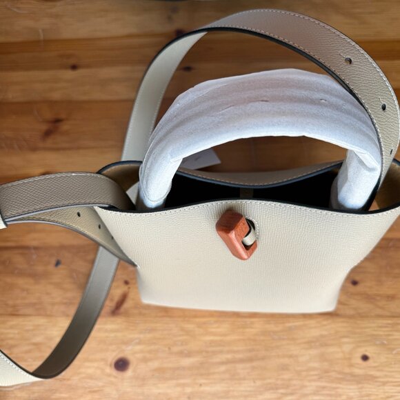 Small Tan LLS Purse NWT - Picture 5 of 6